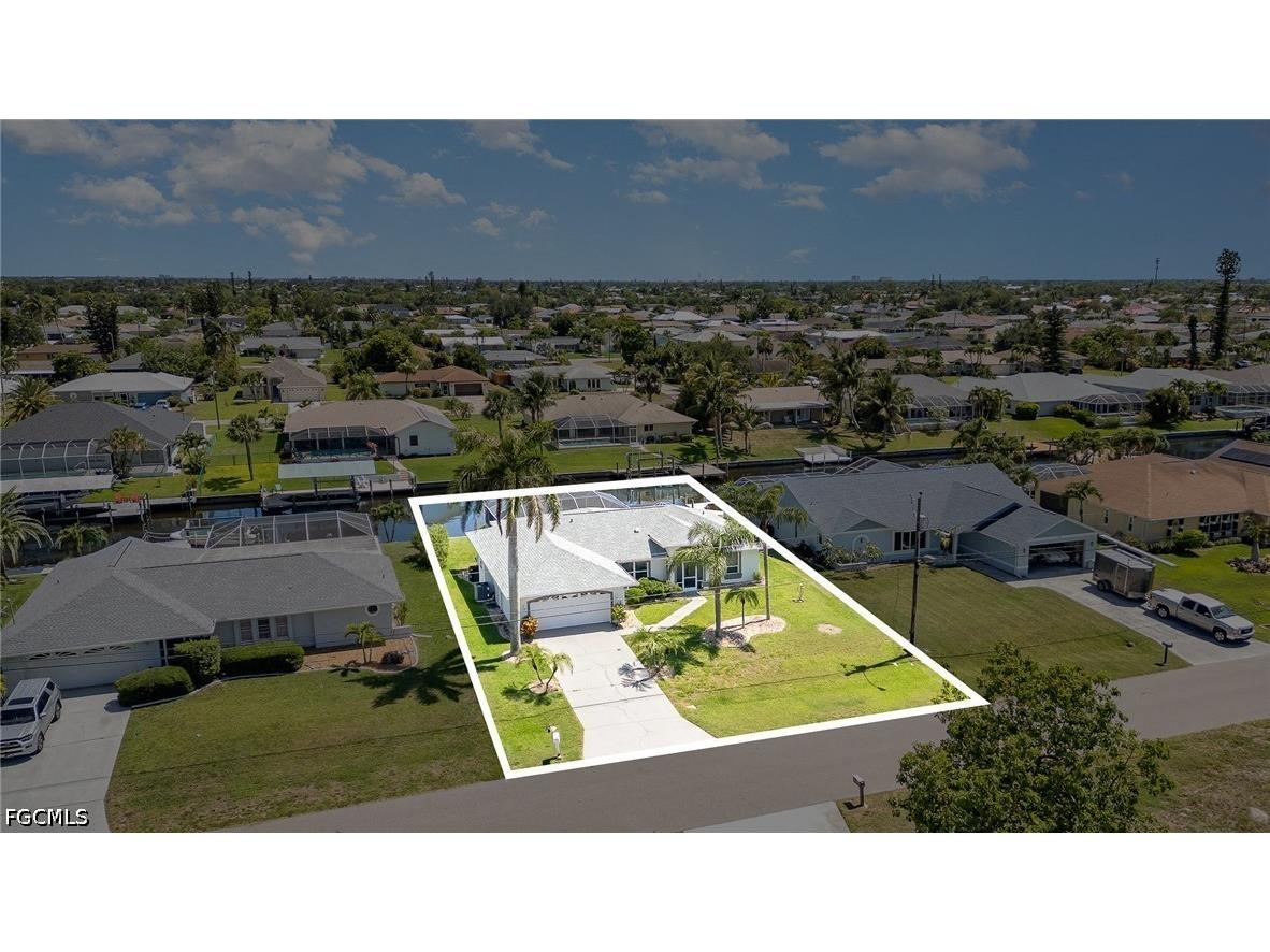 1308 SE 21st Terrace Cape Coral FL 33990 2026017833 image3