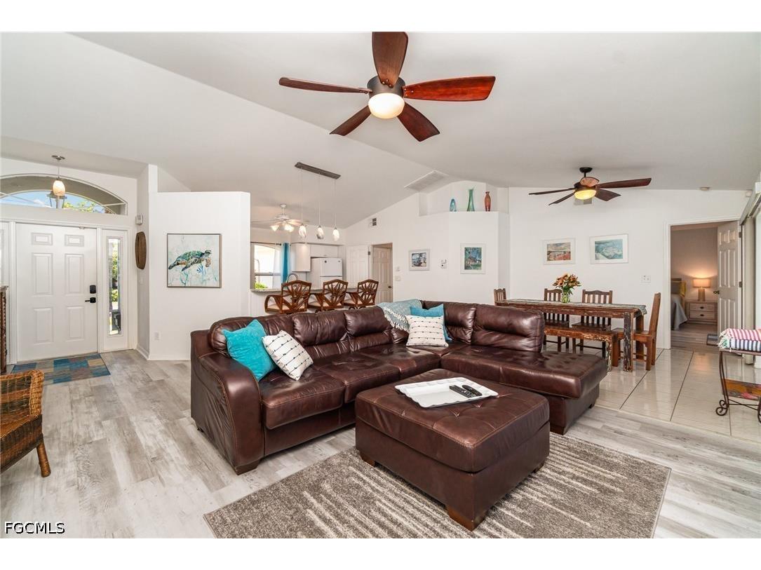 1308 SE 21st Terrace Cape Coral FL 33990 2026017833 image8