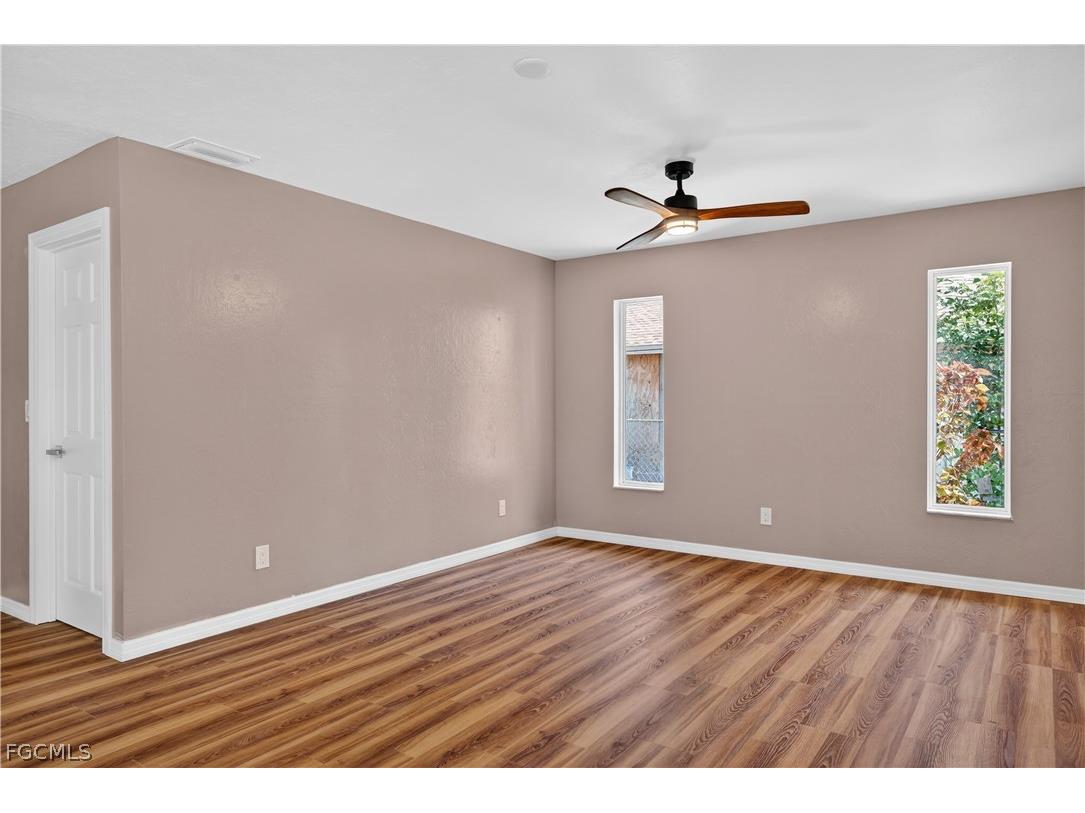 1308 SE 33rd Street Cape Coral FL 33904 2026009043 image15