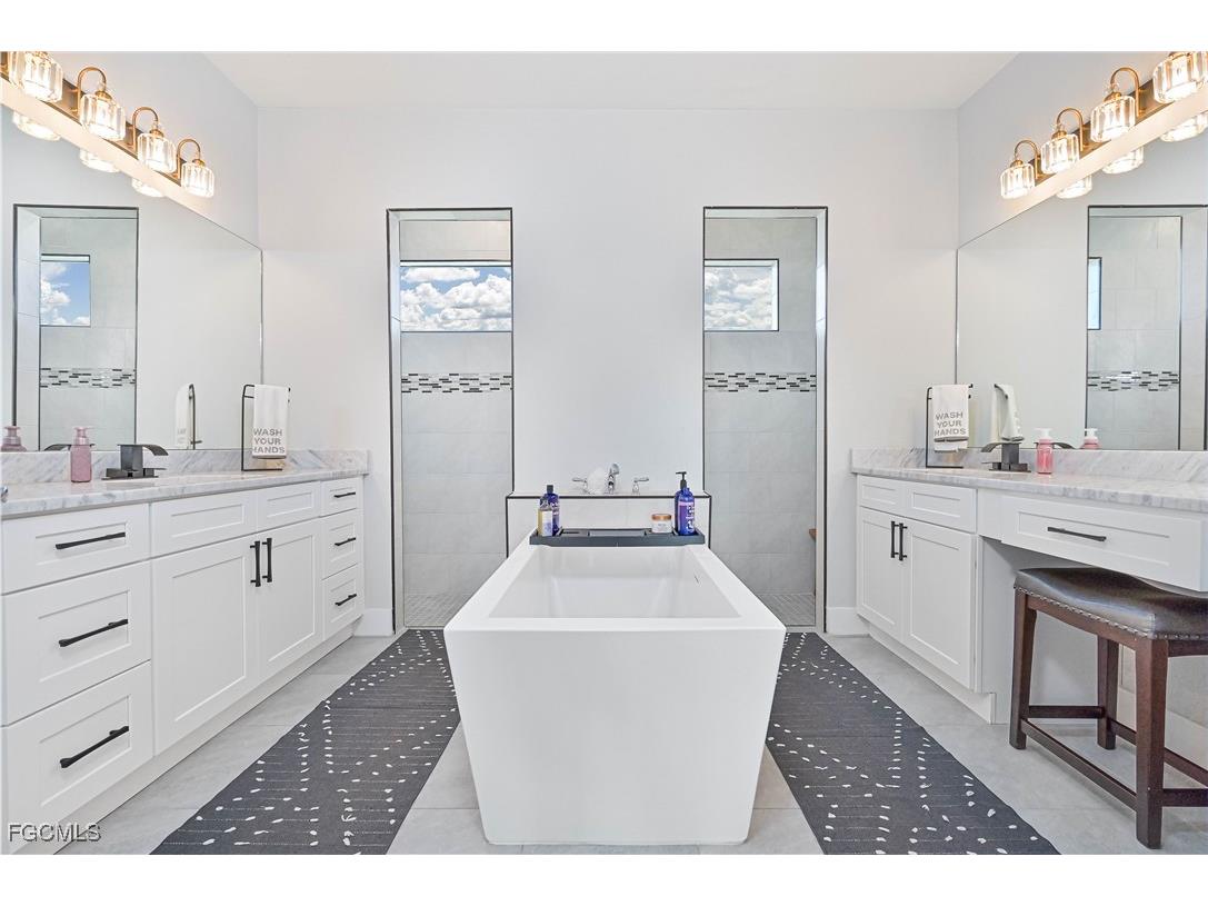 1308 SW 4th Lane Cape Coral FL 33991 2025020886 image6