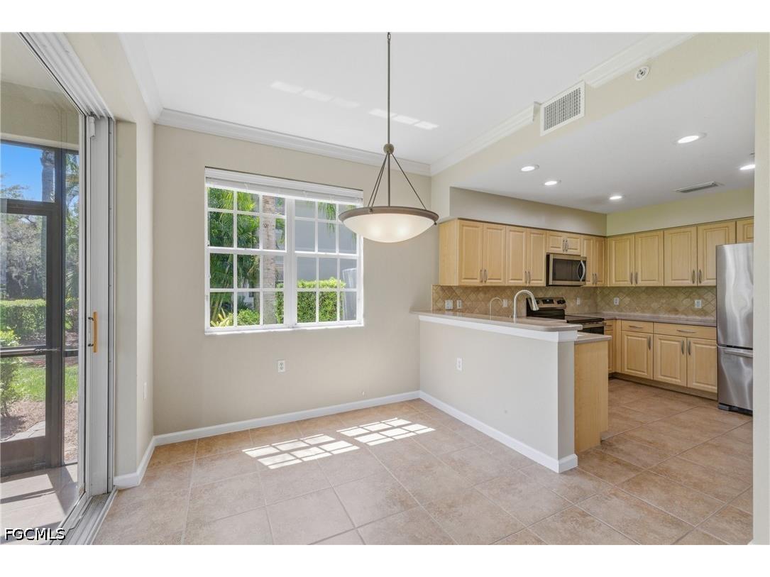 13081 Pebblebrook Point Circle #102 Fort Myers FL 33905 2026005345 image11