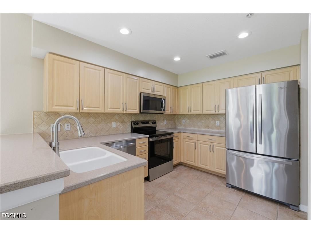 13081 Pebblebrook Point Circle #102 Fort Myers FL 33905 2026005345 image13