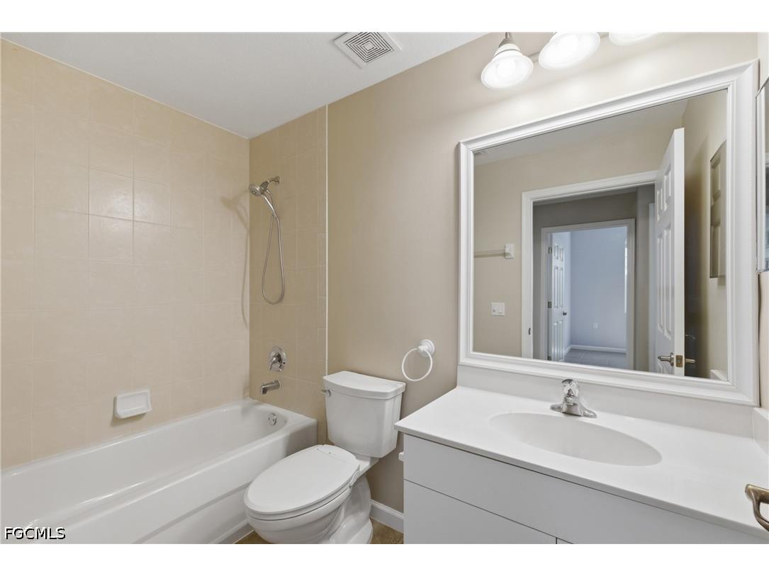 13081 Pebblebrook Point Circle #102 Fort Myers FL 33905 2026005345 image33