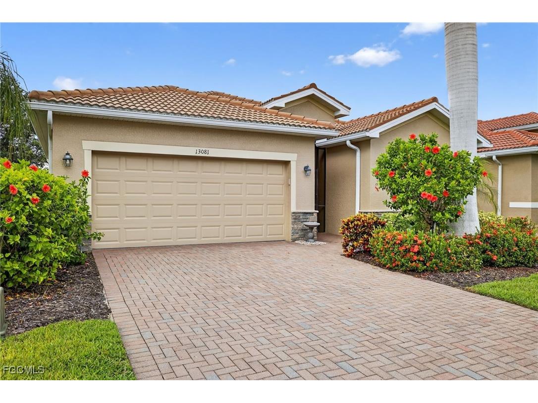 13081 Silver Thorn Loop North Fort Myers FL 33903 2025006103 image1
