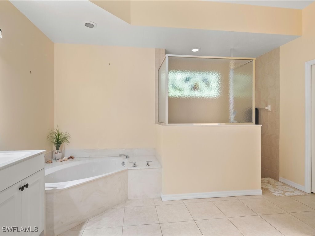 1309 Briarwood Court Naples FL 34104 225078885 image20