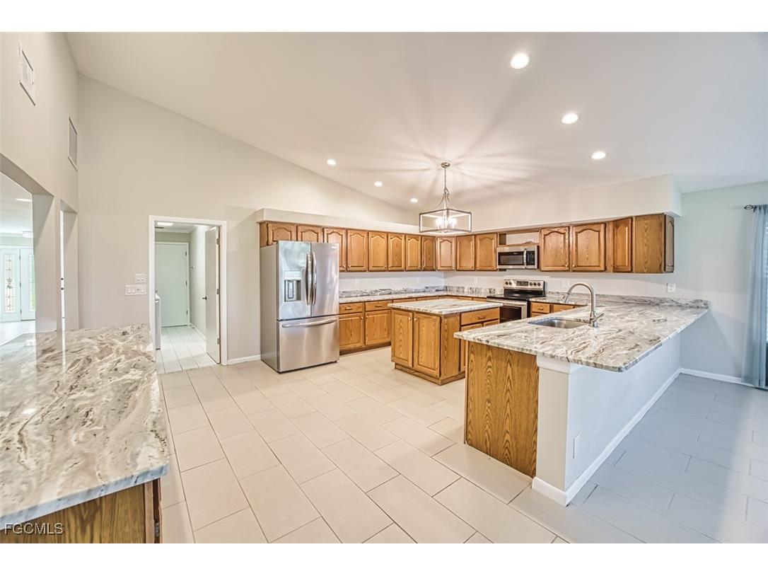 1309 N Brandywine Circle Fort Myers FL 33919 2025016553 image5