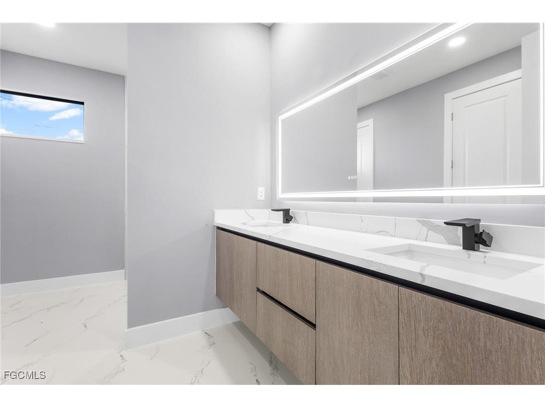 1309 NE 21st Avenue Cape Coral FL 33909 2025014340 image17