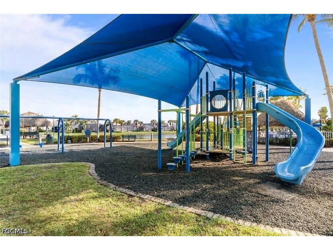 1309 Pamplico Court Cape Coral FL 33991 2026016929 image40