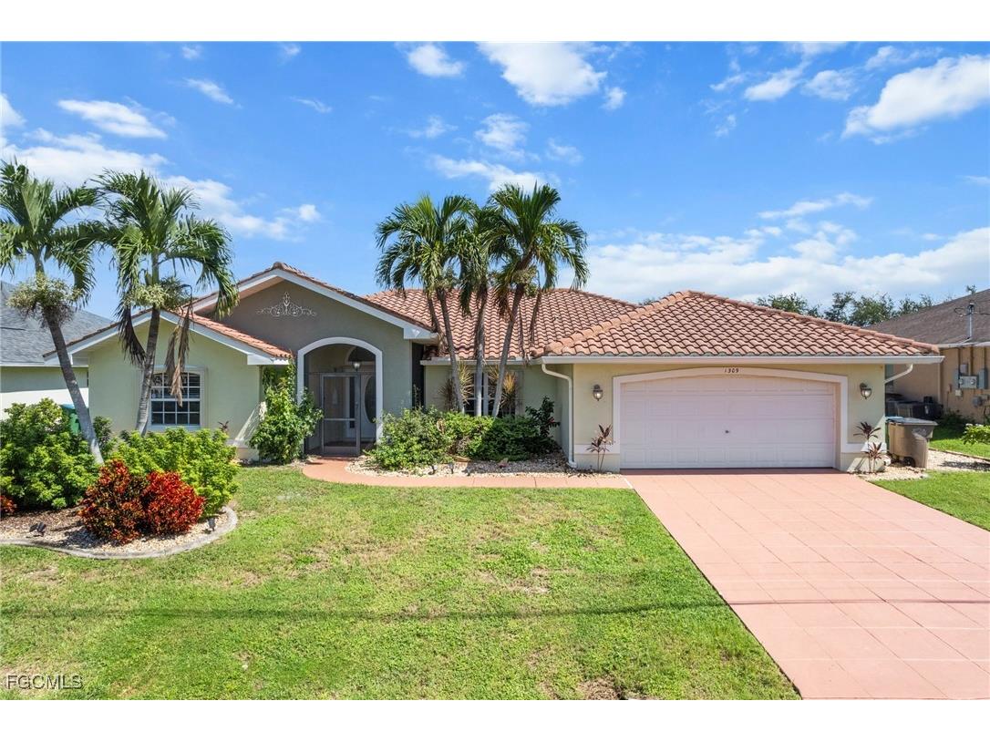 1309 SE 10th Terrace Cape Coral FL 33990 2025005539 image1