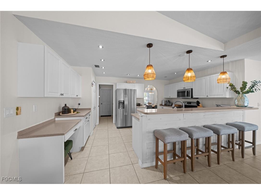 1309 SE 10th Terrace Cape Coral FL 33990 2025005539 image16