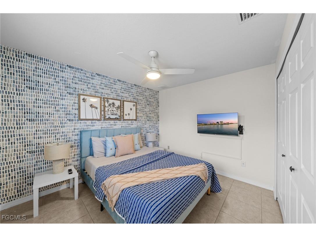 1309 SE 10th Terrace Cape Coral FL 33990 2025005539 image22