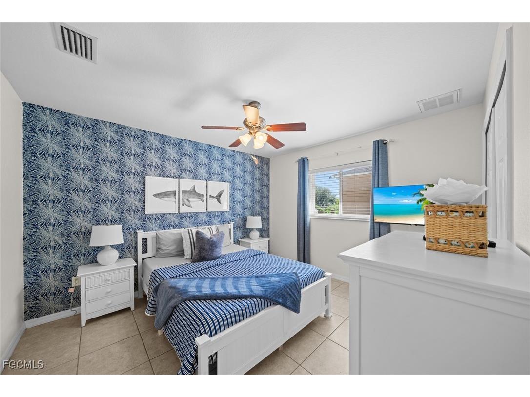 1309 SE 10th Terrace Cape Coral FL 33990 2025005539 image23