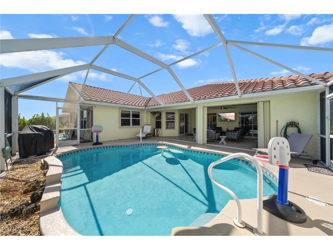 1309 SE 10th Terrace Cape Coral FL 33990 2025005539 image35
