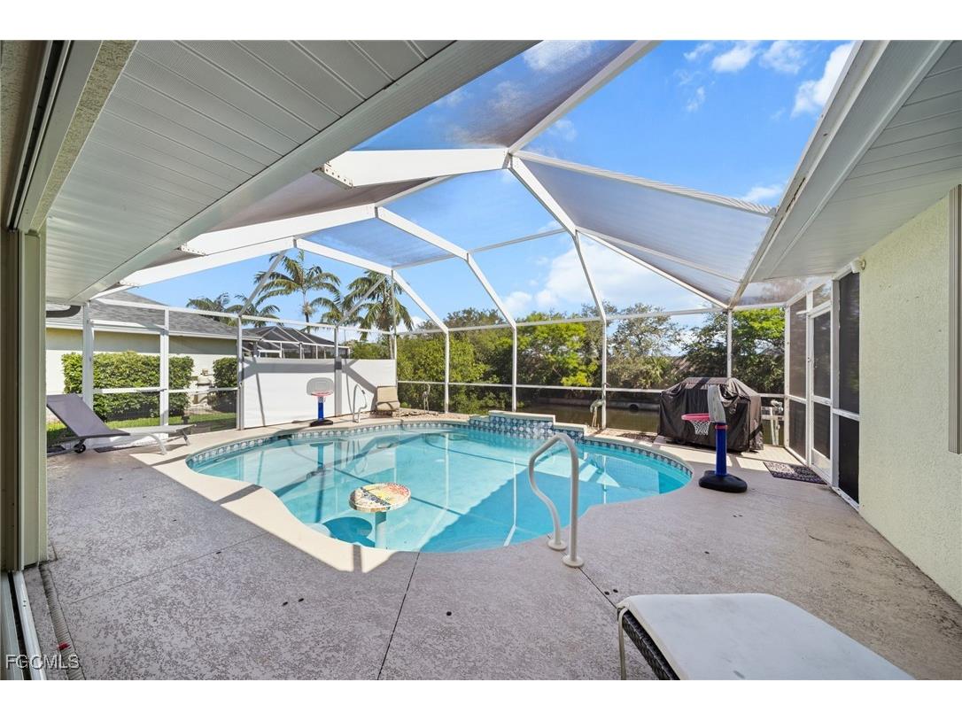 1309 SE 10th Terrace Cape Coral FL 33990 2025005539 image37