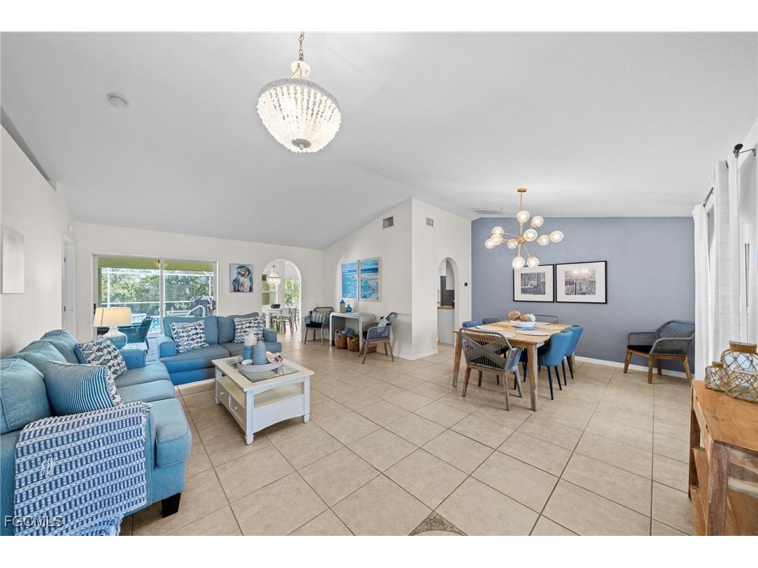 1309 SE 10th Terrace Cape Coral FL 33990 2025005539 image4