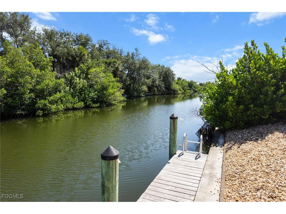 1309 SE 10th Terrace Cape Coral FL 33990 2025005539 image43