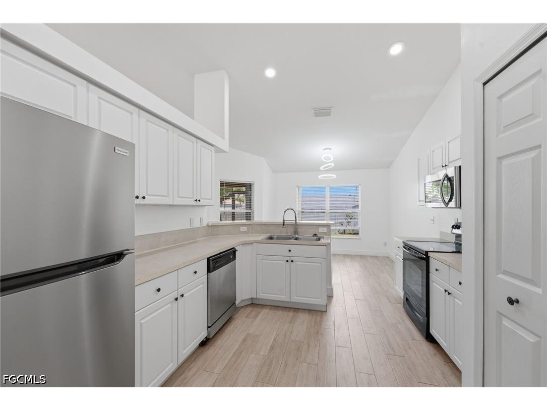 1309 SW 29th Street Cape Coral FL 33914 2026031302 image9