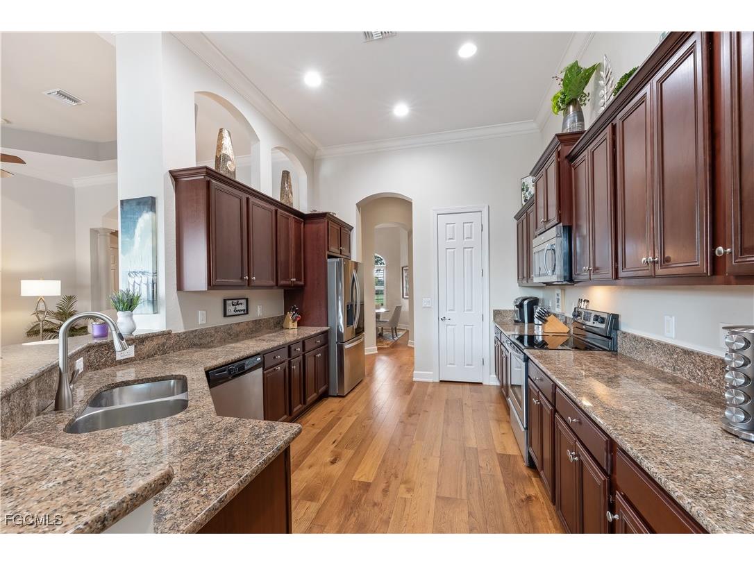 13090 Milford Place Fort Myers FL 33913 2025006291 image10