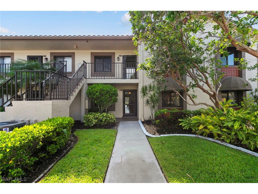 13091 Cross Creek Boulevard #304 Fort Myers FL 33912 223043938 image1