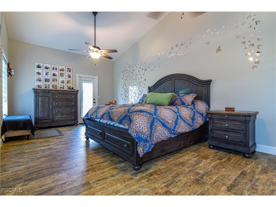 13091 Orange River Boulevard Fort Myers FL 33905 2025017432 image17