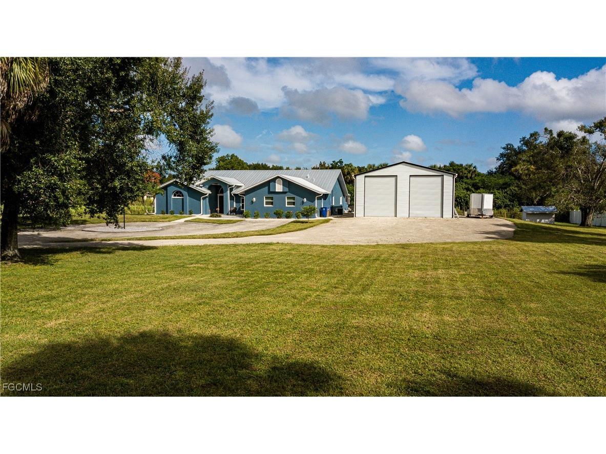 13091 Orange River Boulevard Fort Myers FL 33905 2025017432 image2