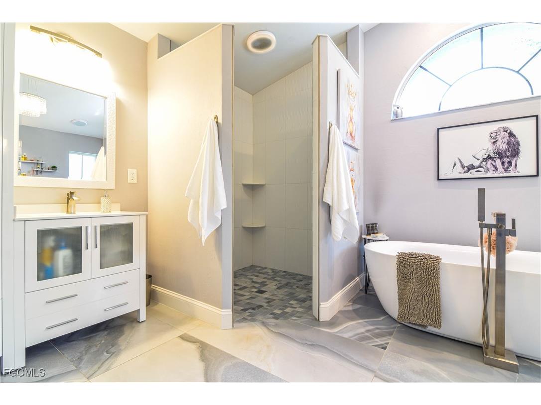 13091 Orange River Boulevard Fort Myers FL 33905 2025017432 image23