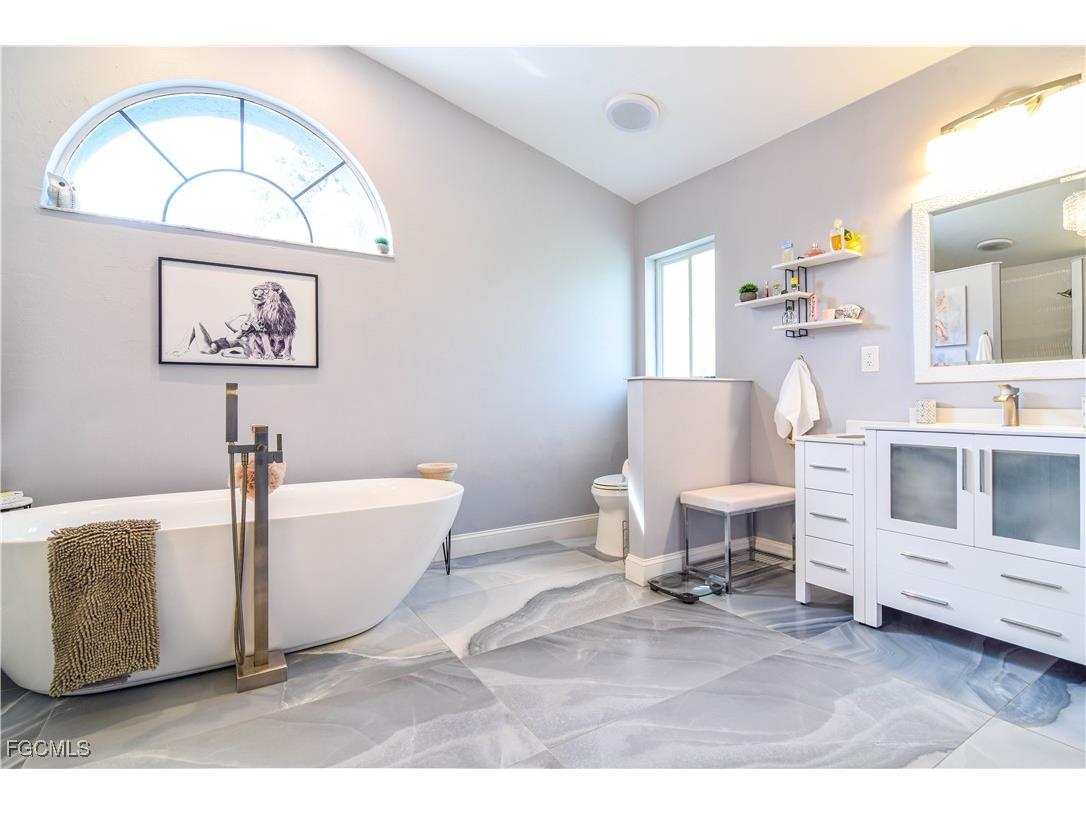 13091 Orange River Boulevard Fort Myers FL 33905 2025017432 image26