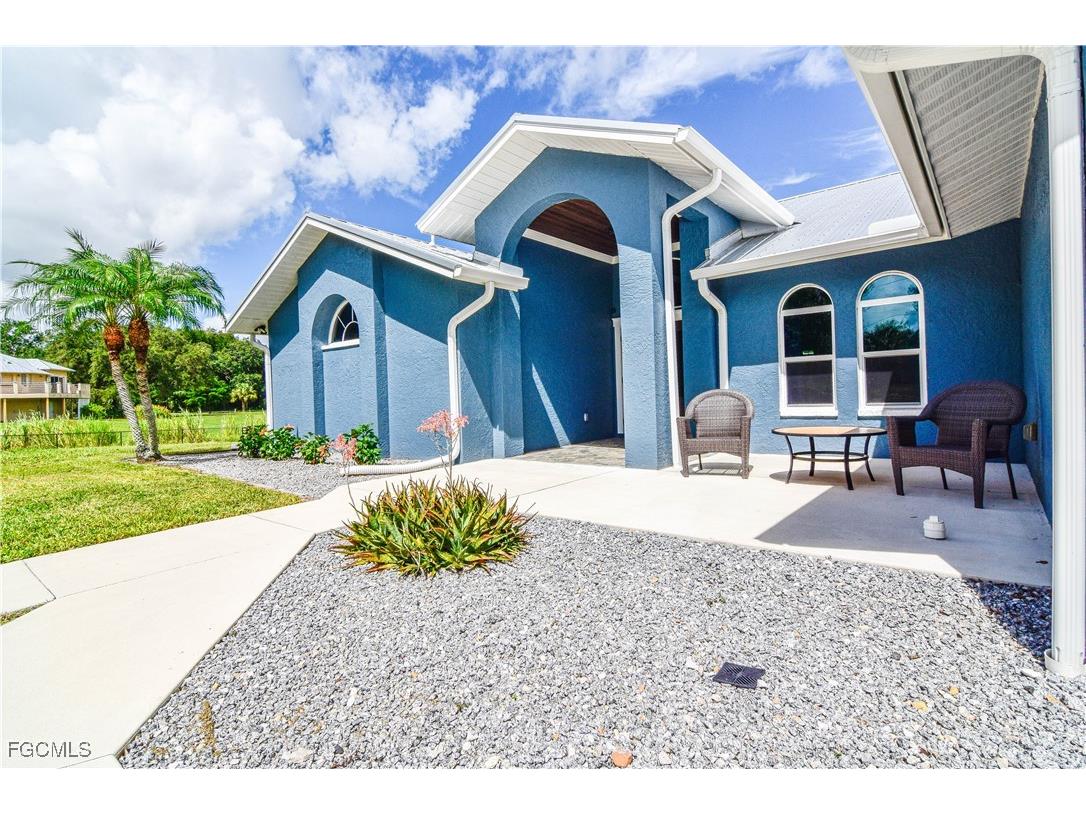 13091 Orange River Boulevard Fort Myers FL 33905 2025017432 image4