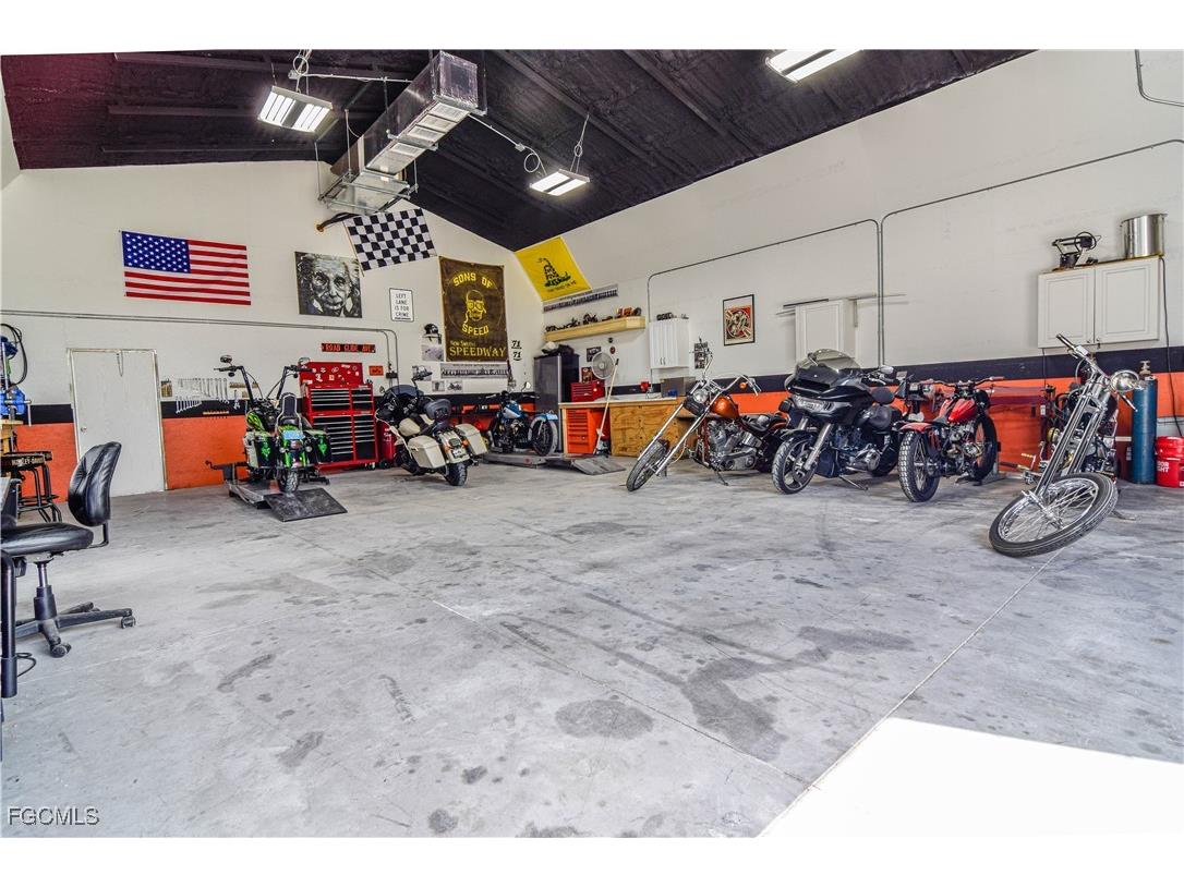 13091 Orange River Boulevard Fort Myers FL 33905 2025017432 image42