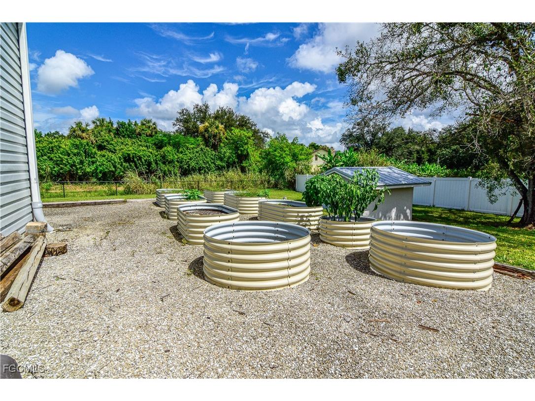 13091 Orange River Boulevard Fort Myers FL 33905 2025017432 image43