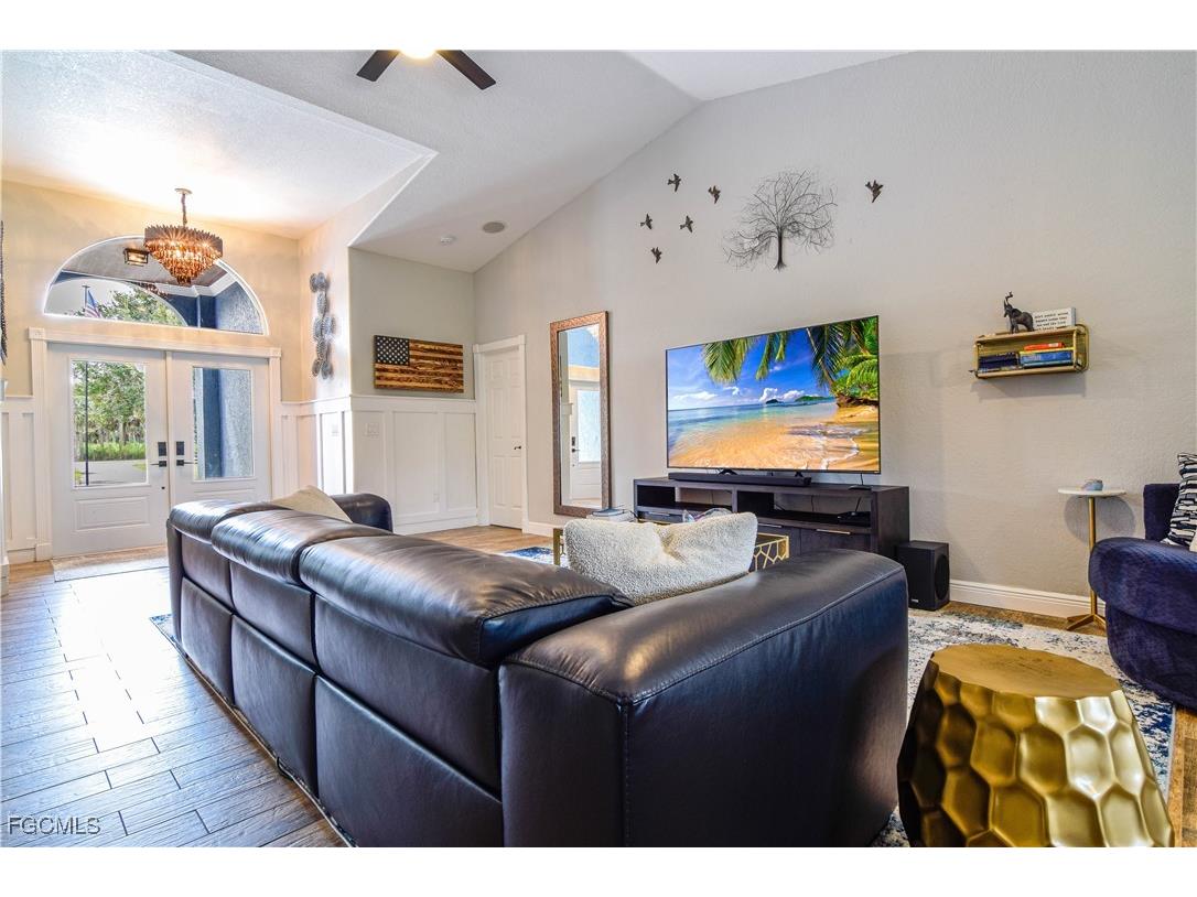 13091 Orange River Boulevard Fort Myers FL 33905 2025017432 image7