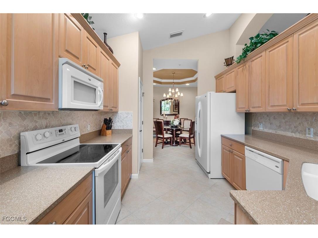 13091 Pebblebrook Point Circle #202 Fort Myers FL 33905 2025011486 image16