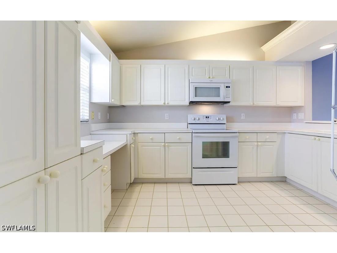 13093 Castle Harbour Drive #L10 Naples FL 34110 226020676 image8