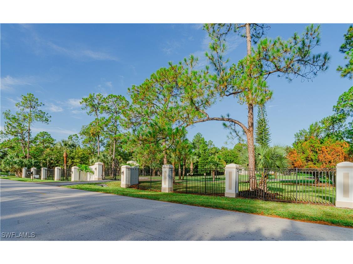 131 25th Street SW Naples FL 34117 225065668 image3