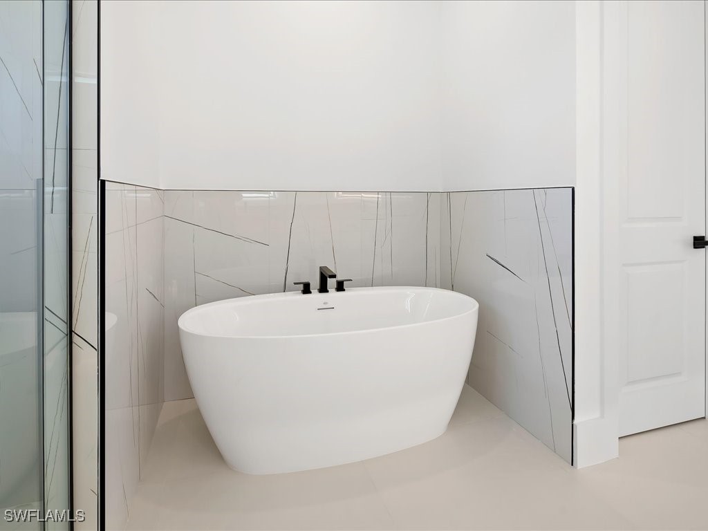 131 Bald Eagle Drive Marco Island FL 34145 225073547 image27