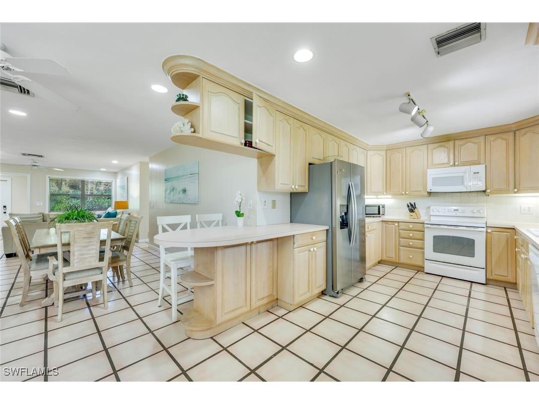 131 Cajeput Drive Naples FL 34108 225072363 image9