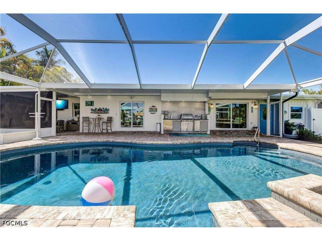 131 Egret Street Fort Myers Beach FL 33931 2026027993 image3