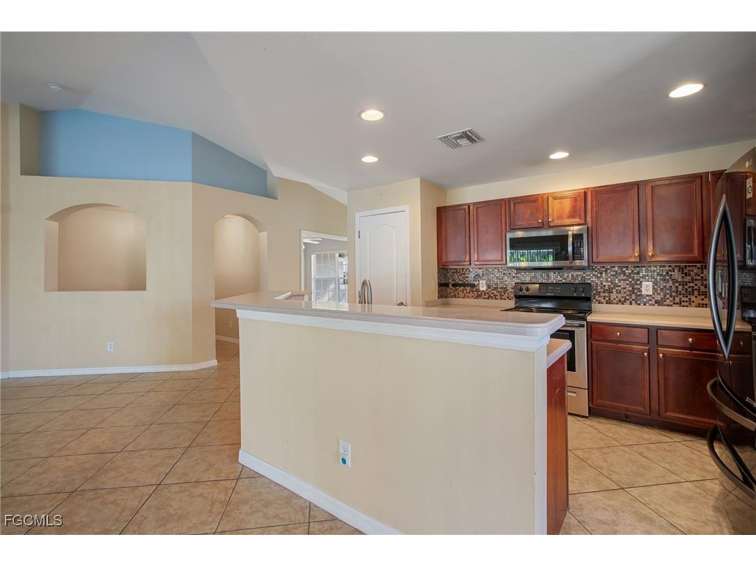 131 NW 6th Street Cape Coral FL 33993 2025020993 image12