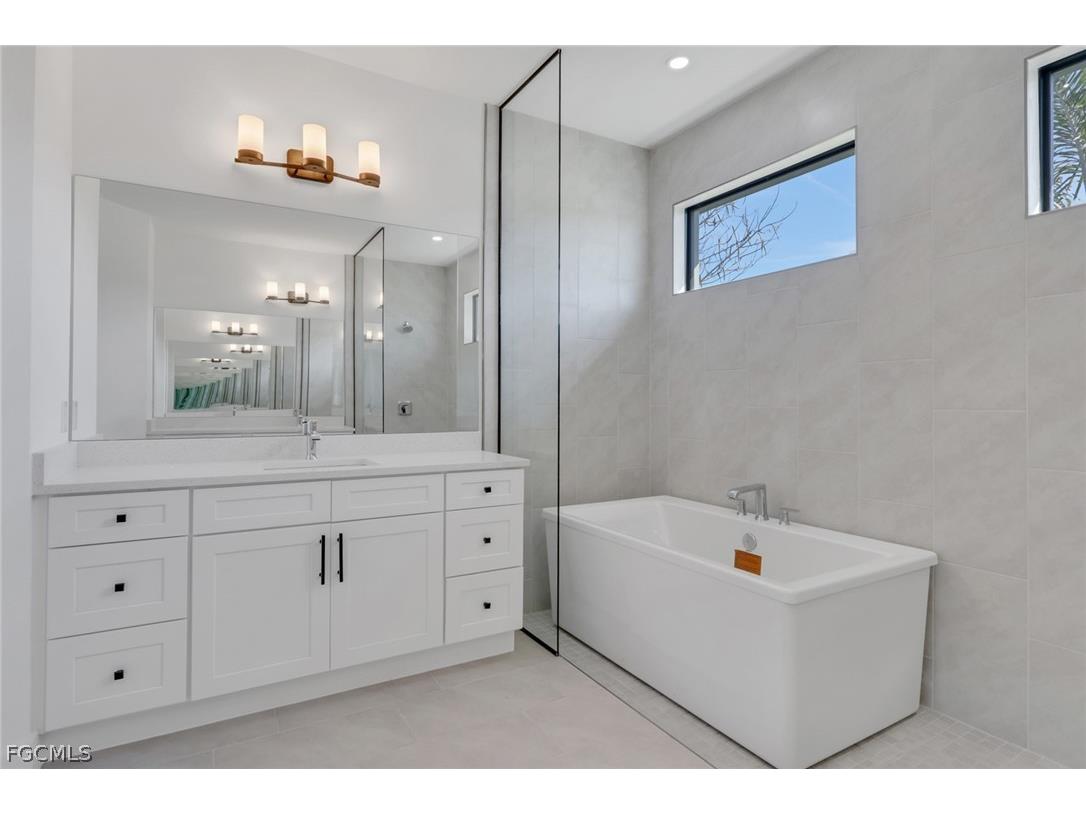 131 NW 7th Terrace Cape Coral FL 33993 2025009257 image15