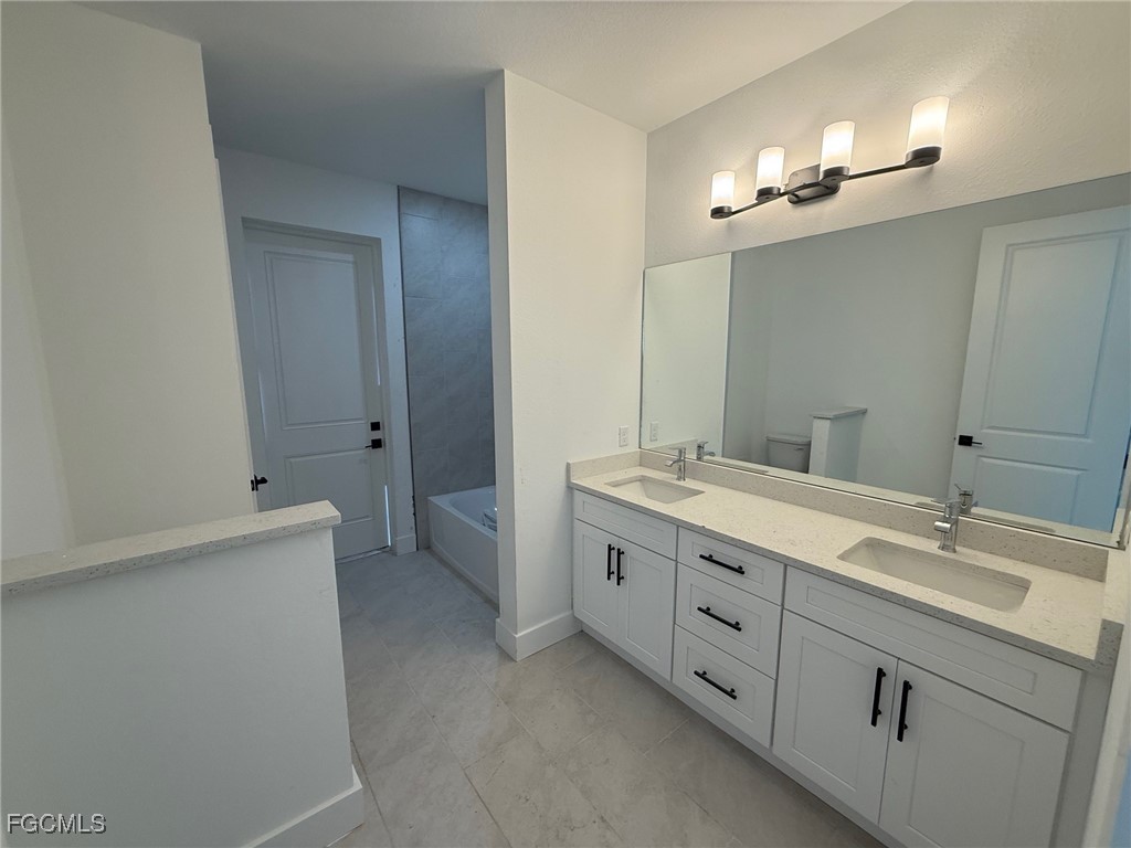 131 NW 7th Terrace Cape Coral FL 33993 2025009257 image4