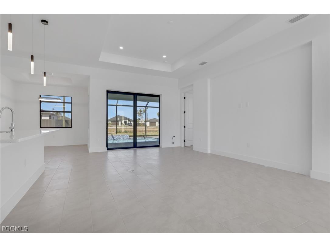 131 NW 7th Terrace Cape Coral FL 33993 2025009257 image8