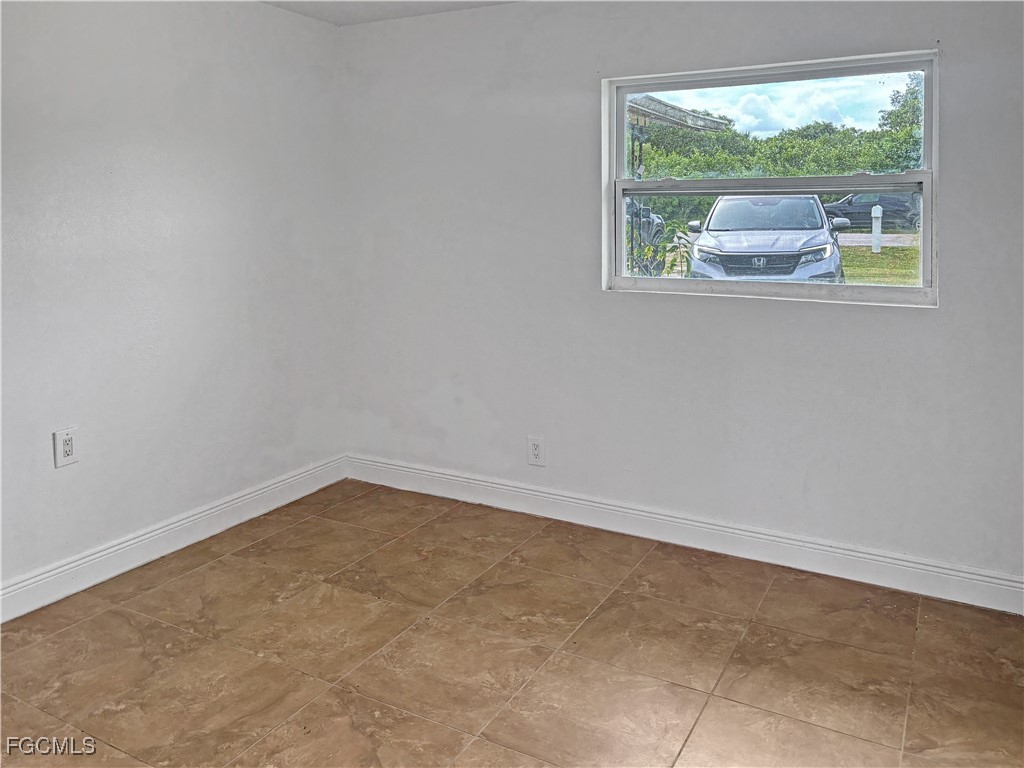 131 Schneider Drive Fort Myers FL 33905 2025013948 image7