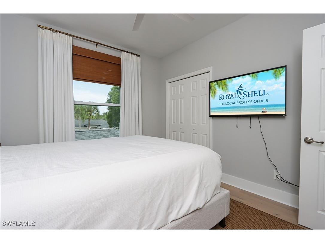 1310 Charleston Square Drive #1 Naples FL 34110 225066660 image17