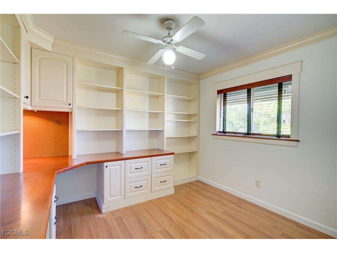 1310 NE 2nd Place Cape Coral FL 33909 2025022372 image19