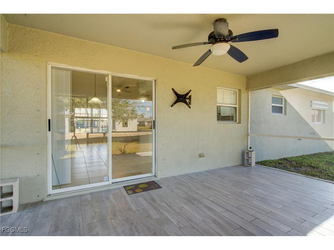 1310 NE 2nd Place Cape Coral FL 33909 2025022372 image8