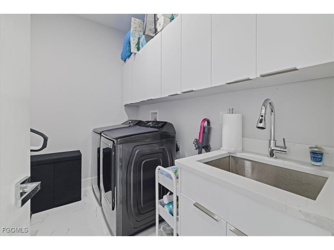 1310 NW 10th Terrace Cape Coral FL 33993 2025015471 image21