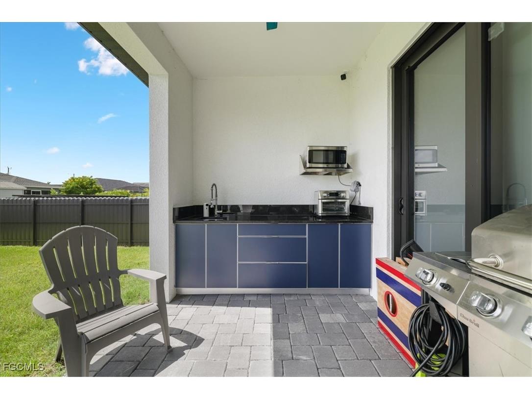 1310 NW 10th Terrace Cape Coral FL 33993 2025015471 image23