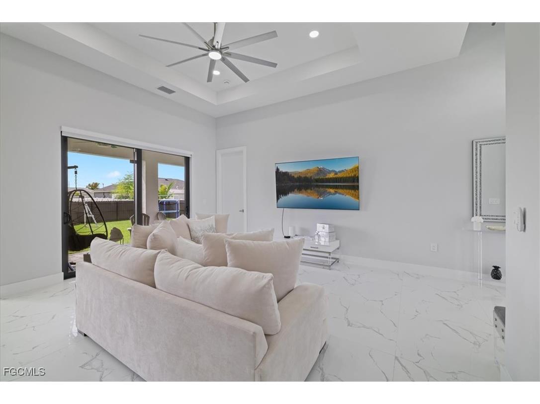 1310 NW 10th Terrace Cape Coral FL 33993 2025015471 image4