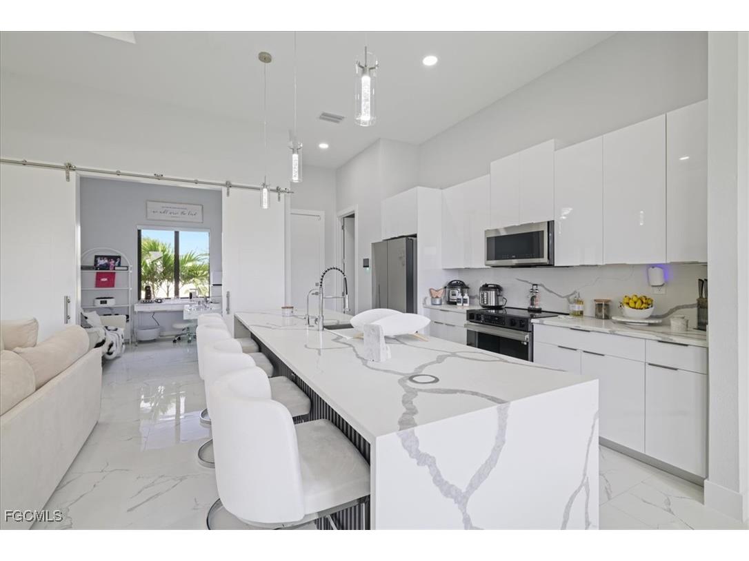 1310 NW 10th Terrace Cape Coral FL 33993 2025015471 image8