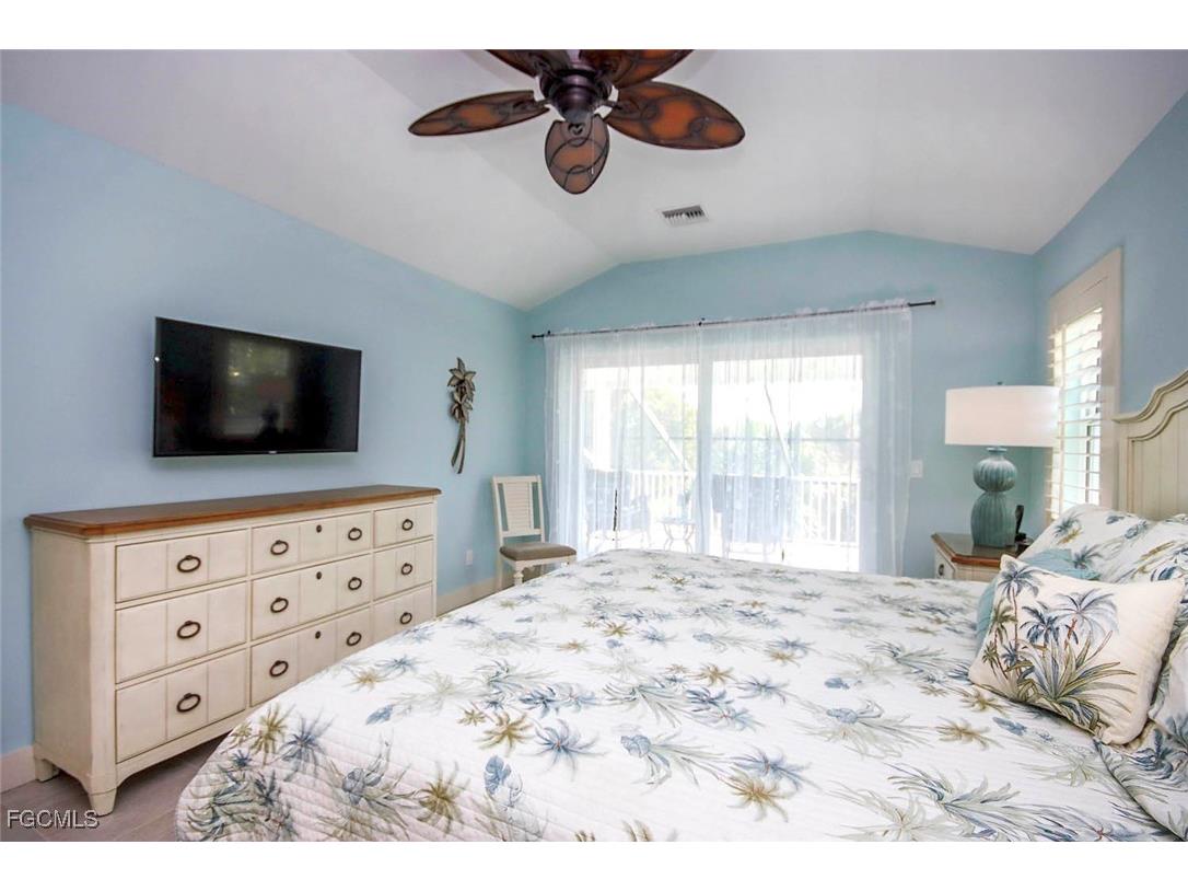 1310 Par View Drive Sanibel FL 33957 2025022766 image13